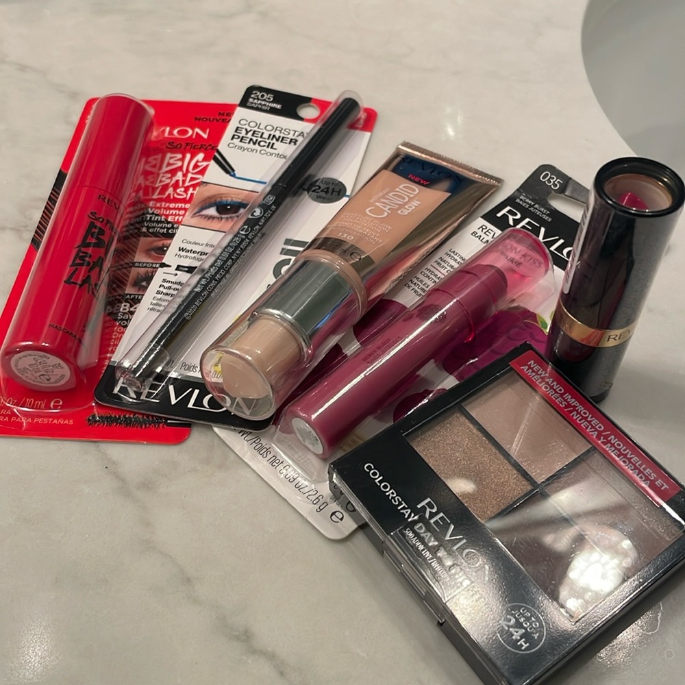Brand new Revlon cosmetics set